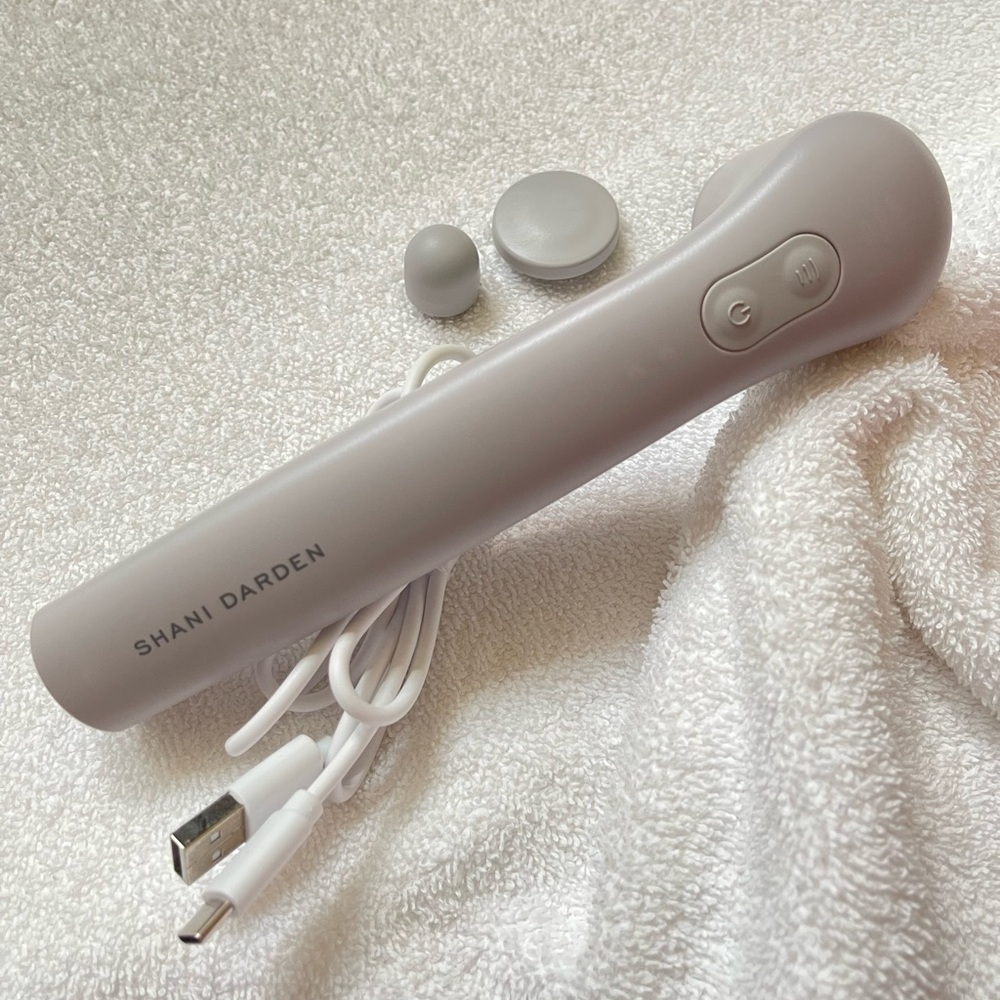 Shani Darden Portable Handheld Facial Massager in Light Gray